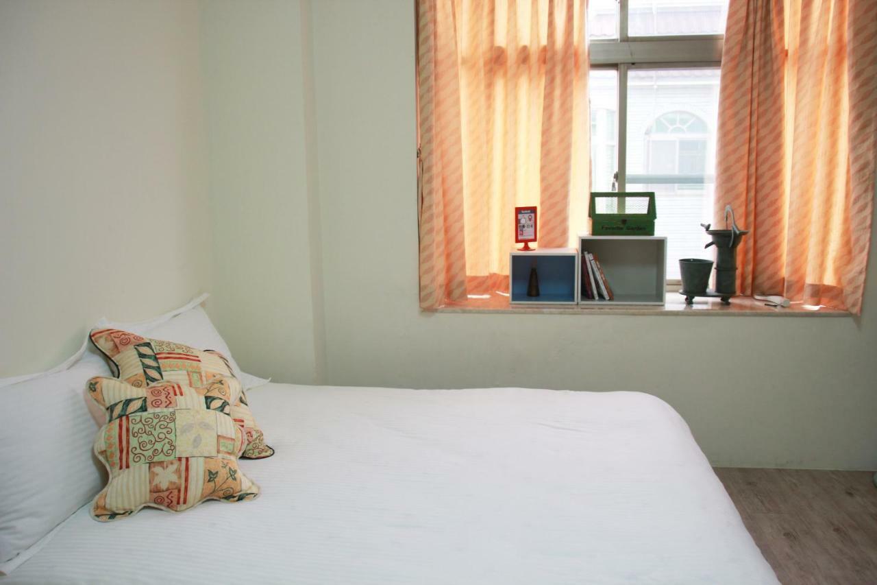 Flower Lane 650 Appartement Tainan Buitenkant foto